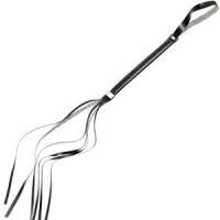 Chicote fino com franjas.